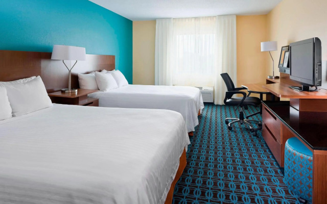 Fairfield Inn & Suites Lexington Keeneland Airport