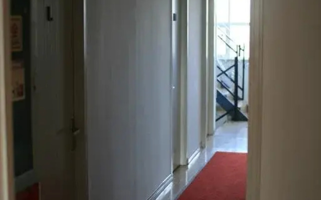 Sail Youth Hostel