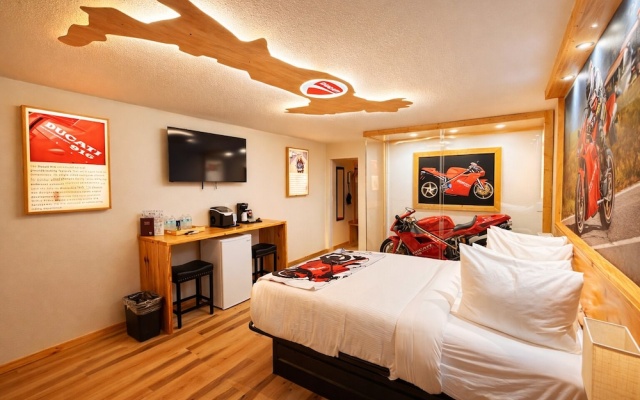 Motorcycle Inn