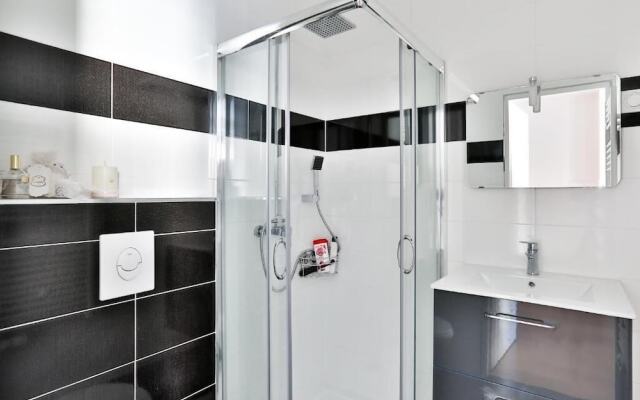 Blue Night International 110