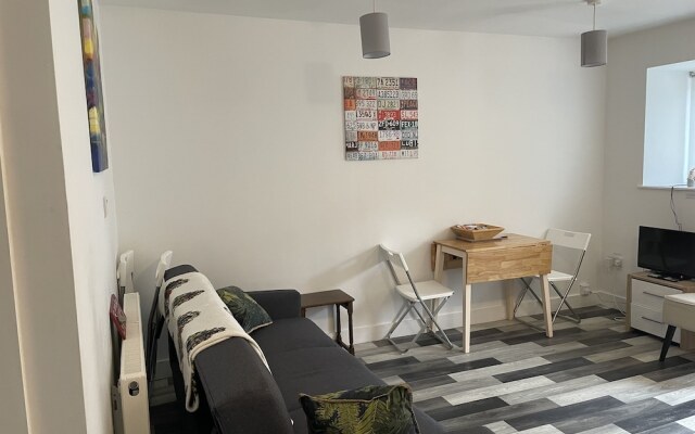 Impeccable 1-bed Apartment in Chesterfield