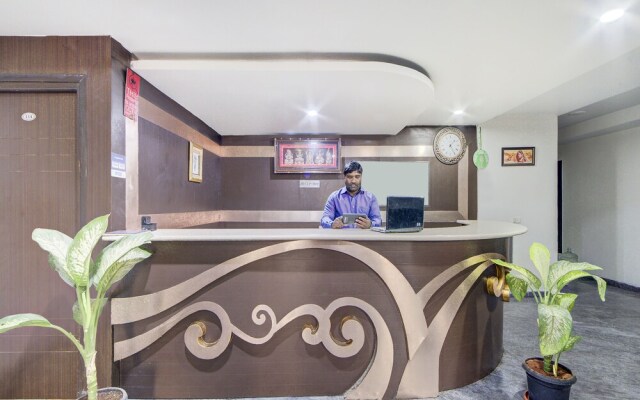 Pradha Grand By OYO Rooms