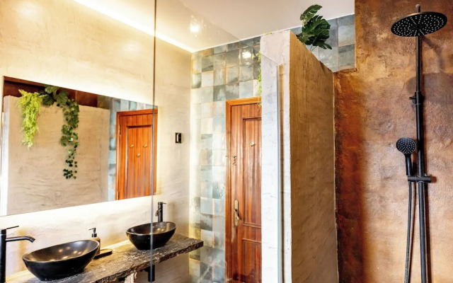 Stoke Portugal Surf House