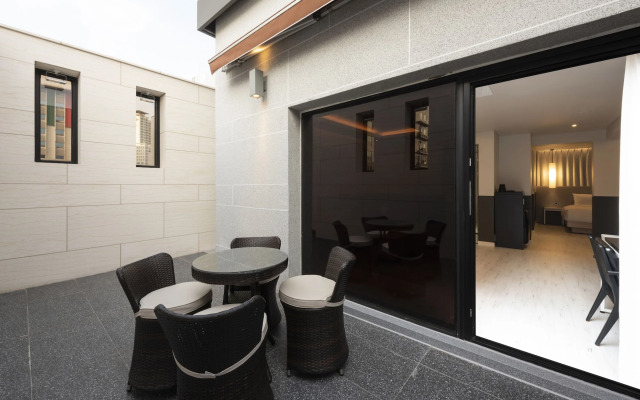 Yeonsan Hound Hotel