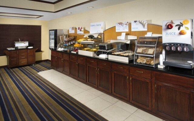 Holiday Inn Express & Suites San Antonio-West-SeaWorld Area by IHG