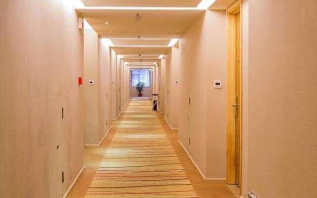 Yijin Business Hotel