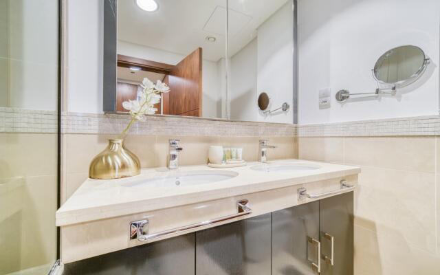 Burj Vista 1 - 6406- DT