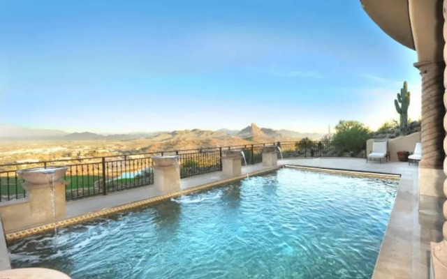Tuscan Beauty With Incredible Views!