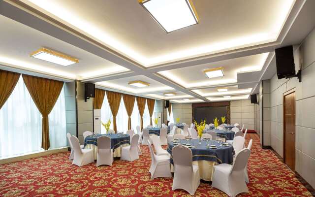 Days Hotel by Wyndham Dali High-speed Railway Station