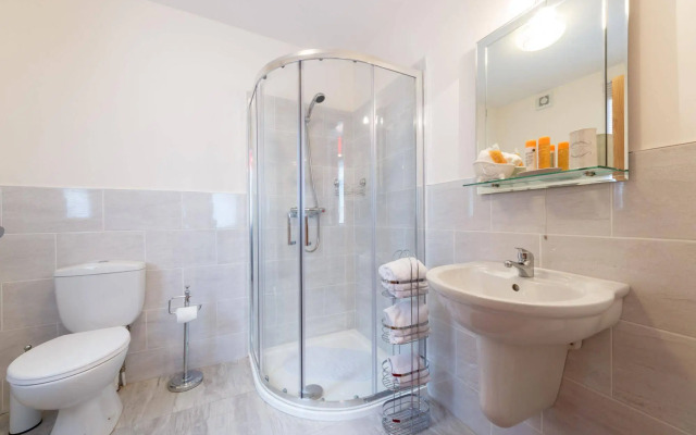 Lismar Guest House