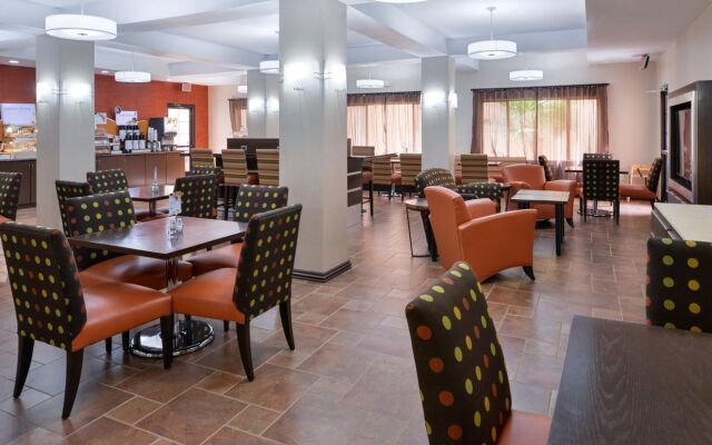 Holiday Inn Express Hotel & Suites Kingman by IHG