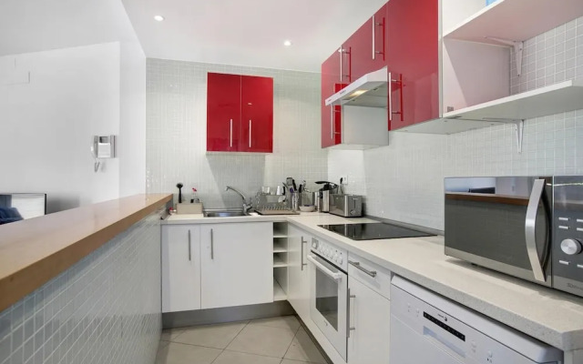 Beautiful Duplex Facing The Beach