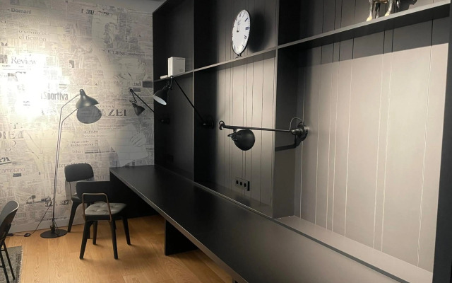 Sonnenaufgang über den Prater - Pool am Dach