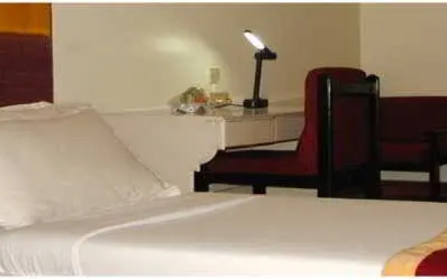 Hotel Crown Continental