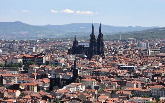 Dormir A Clermont Ferrand 1Er Mai