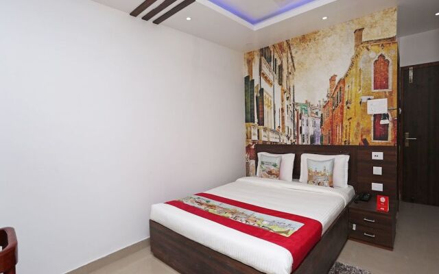OYO 10734 Hotel NE Residency