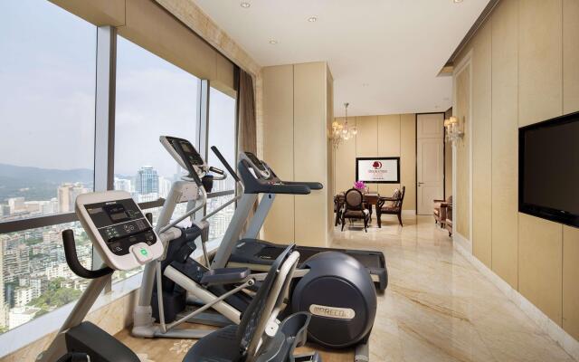 DoubleTree by Hilton Guangzhou-Free Shuttle Bus to Canton Fair Complex & Overseas Buyer Registration Services during Canton Fair Period