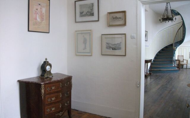 Château de Yaucourt Bussus