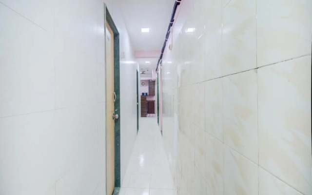 Gulzar Hotel by OYO Rooms