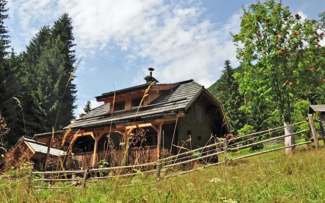 Chalet in Kolbnitz-teuchl With Balcony