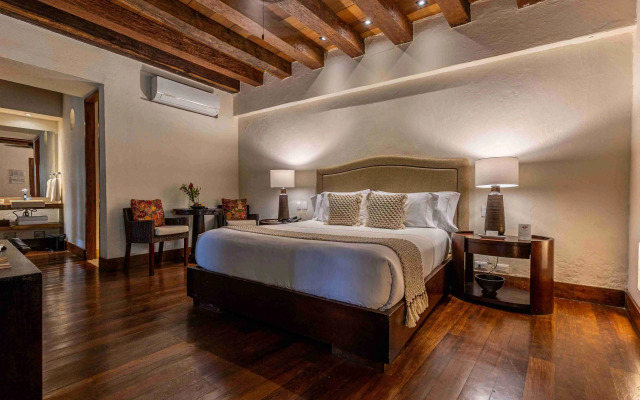 Ananda Hotel Boutique