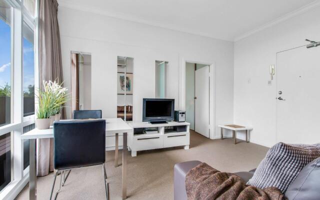 Adelaide DressCircle Apartments