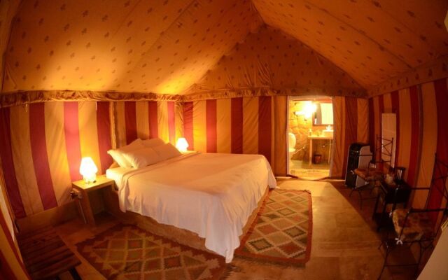 Damodra Desert Camp