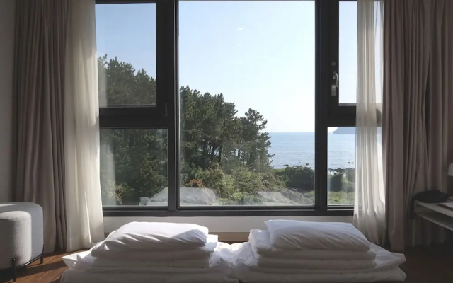 Hotel Seogwipean