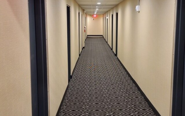 Bayview Inn Motel - Adults Only