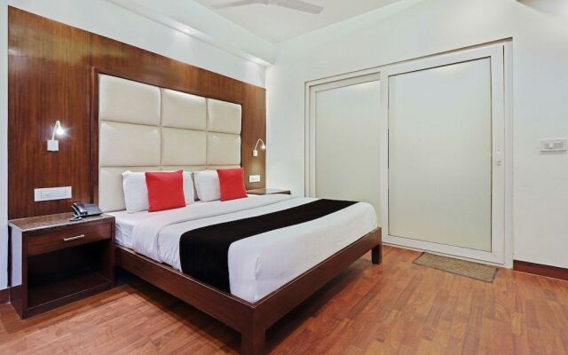 Capital O 2242 Hotel Yuvraj Deluxe