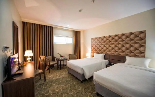 3MG Lakeside Hotel