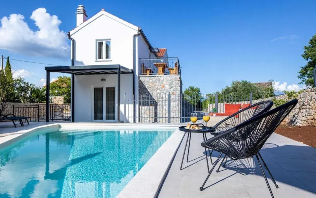 Luxury Krk Villa With Private Pool and Gardens