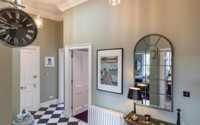 Edinburgh Castle Suite - The Edinburgh Address