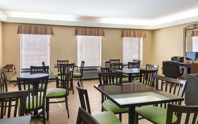 Quality Inn Richmond Airport