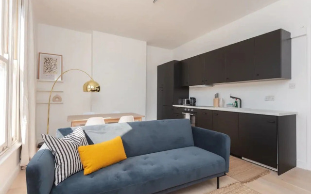 The Perfect 2 Bedroom Family Apartment in West Hackney