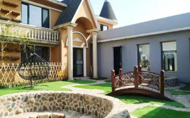 Benxi County Holiday Hot Spring Resort Hotel