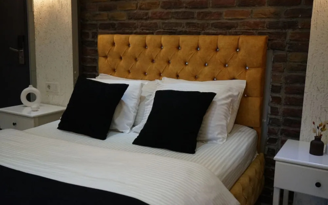 Nova Park Hotel & Suite
