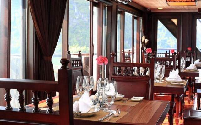 Halong Canary Cruise