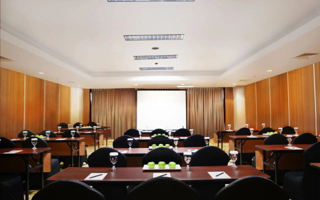 Grand Edge Hotel Semarang