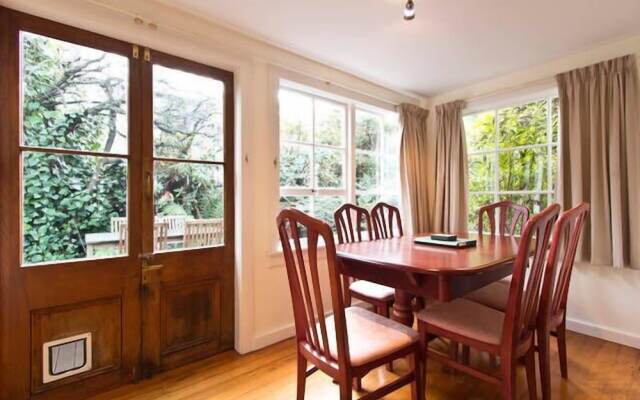 Christchurch City & Country Cottages - Clarence Cottage