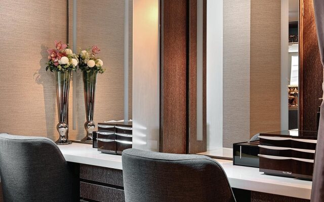 Humble House Hotel Taipei, Curio Collection by Hilton