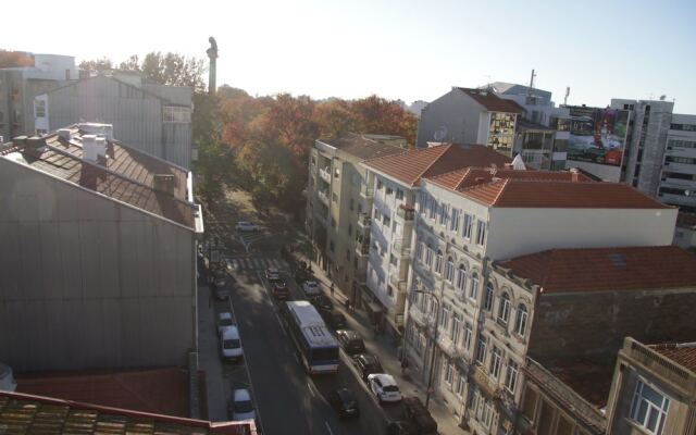 Liiiving in Porto Bright Balcony Apartment