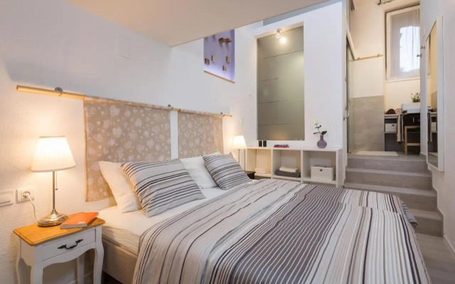 Rooms N&M