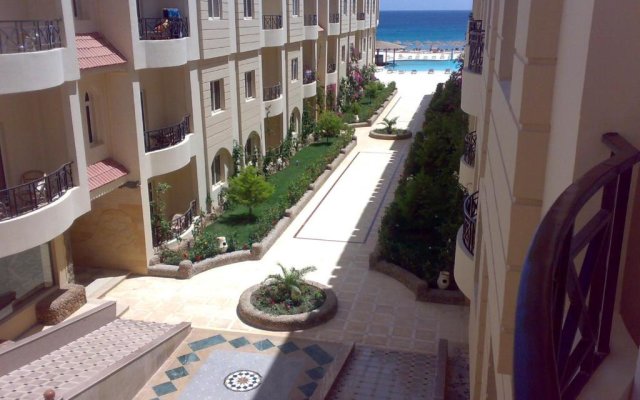 Palm Beach Apartments 302B