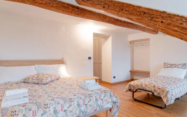 Garibaldi 9 Apartment