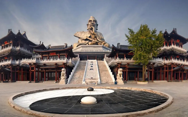 Ji Hotel (Zhenjiang Railway Station South Square)