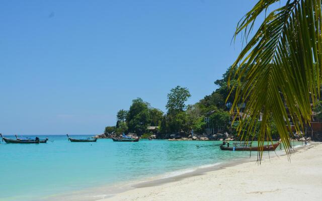 Forra Diving Resort Pattaya Beach
