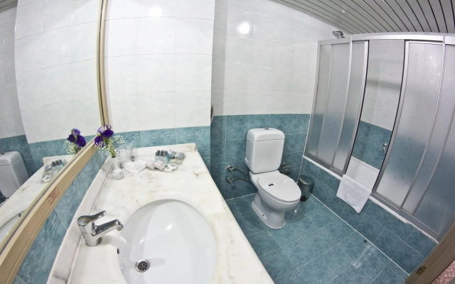 Sergah Hotel