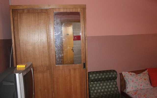 Banilux Guest House