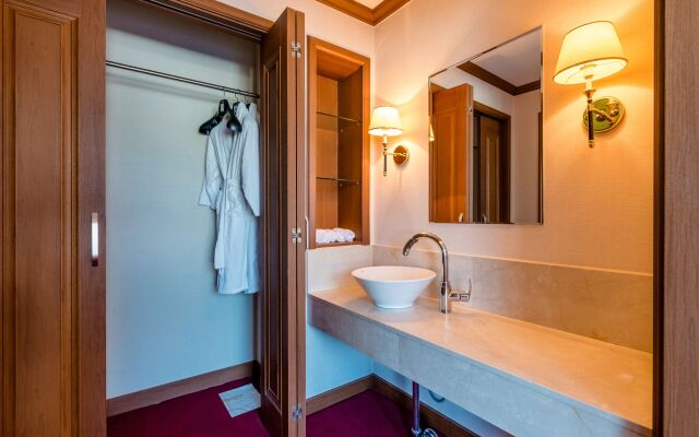 Hotel Homefourest